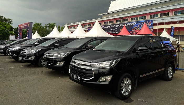 4 Tips Memilih Harga Sewa Mobil 24 Jam dan Tarif Perjam Lengkap